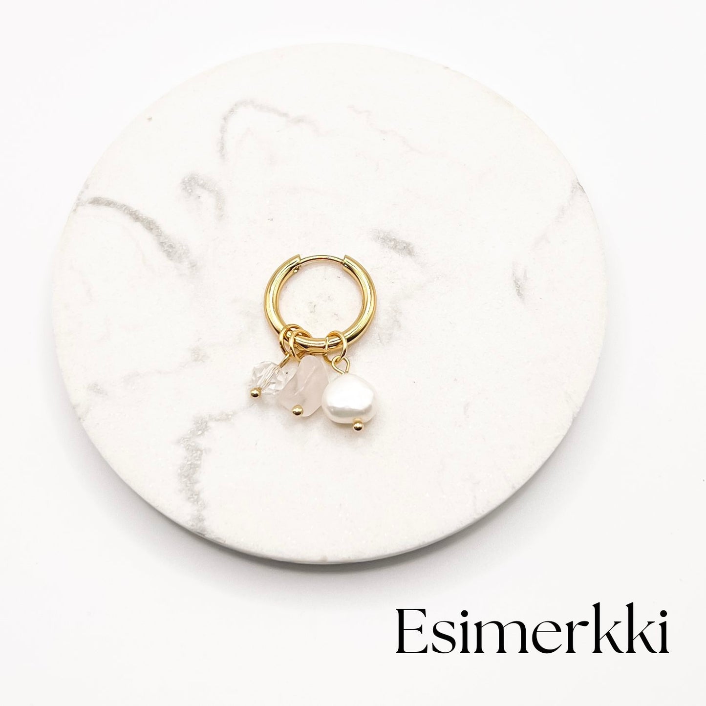 Kivisiru-riipus, erilaisia