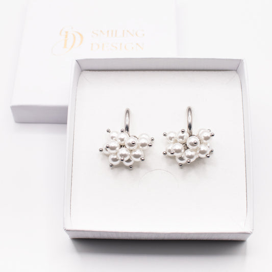 Nina-korvakorut, valkoinen