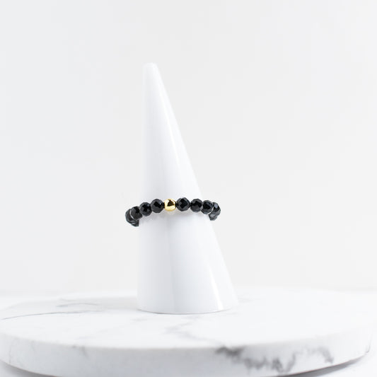 Gabriela-helmisormus, eri värejä