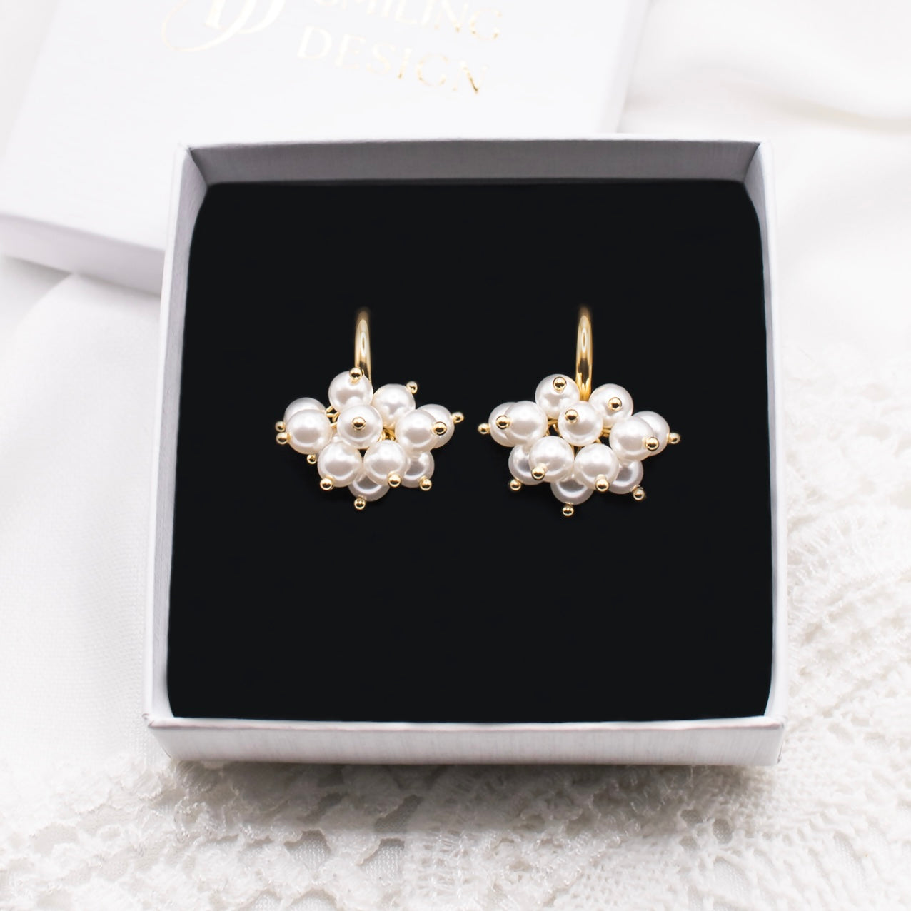 Nina-korvakorut, valkoinen