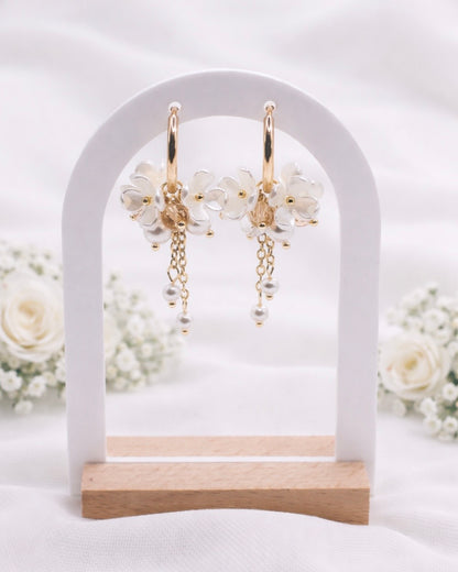 Aida-korvakorut, beige