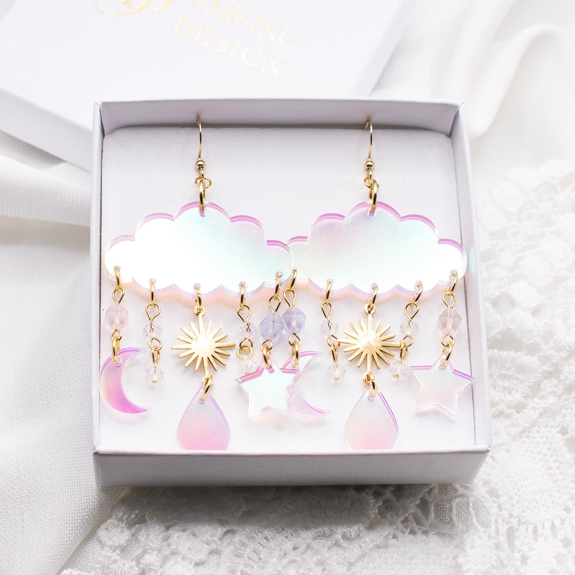 Skye-korvakorut, hologrammi